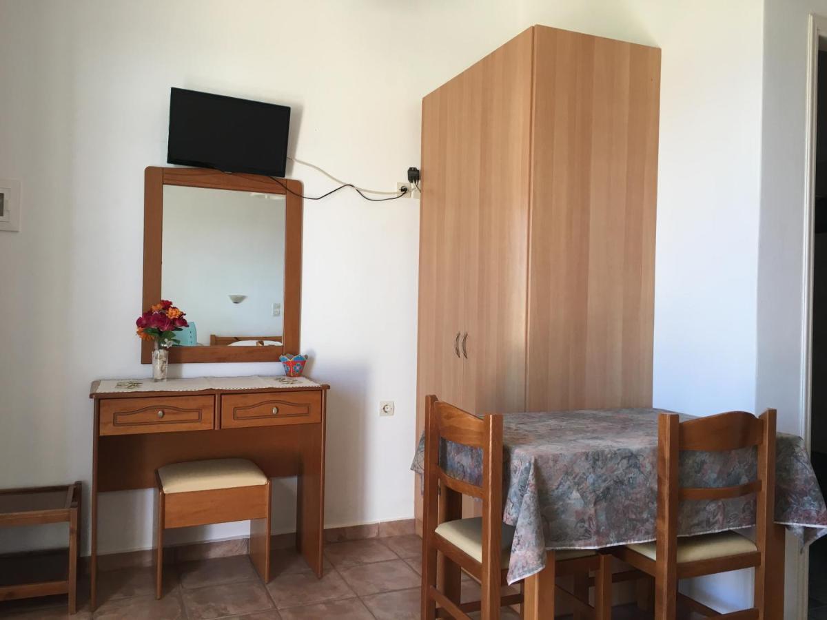 Eugenia Travasarou Sea View Appartments Diakofti Екстериор снимка