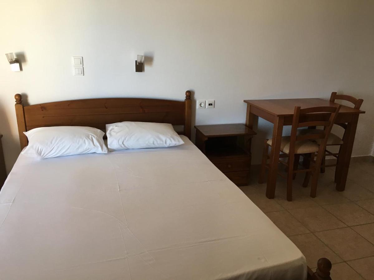 Eugenia Travasarou Sea View Appartments Diakofti Екстериор снимка