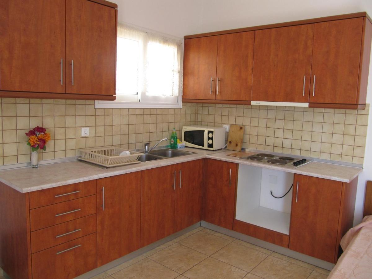 Eugenia Travasarou Sea View Appartments Diakofti Екстериор снимка
