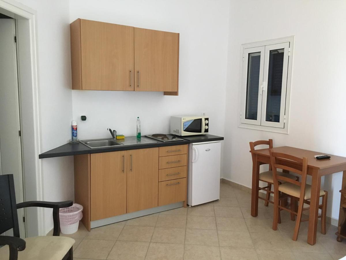 Eugenia Travasarou Sea View Appartments Diakofti Екстериор снимка