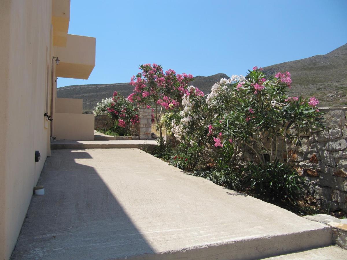 Eugenia Travasarou Sea View Appartments Diakofti Екстериор снимка